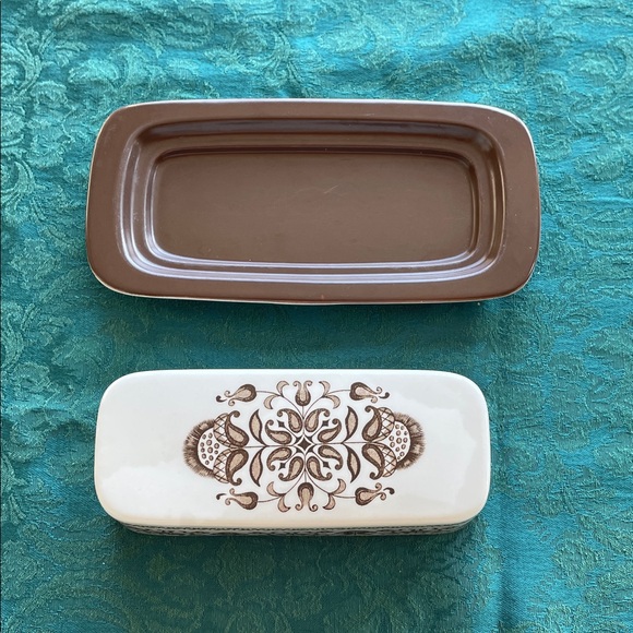 Wellesley Ceramic Butter Dish by Wood & Sons - Picture 4 of 8